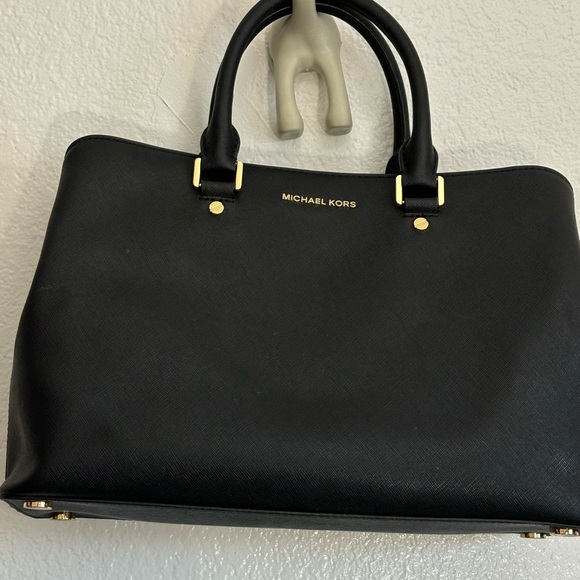 Authentic MICHAEL KORS Large Satchel- NO CROSSBODY STRAP - Picture 1 of 6